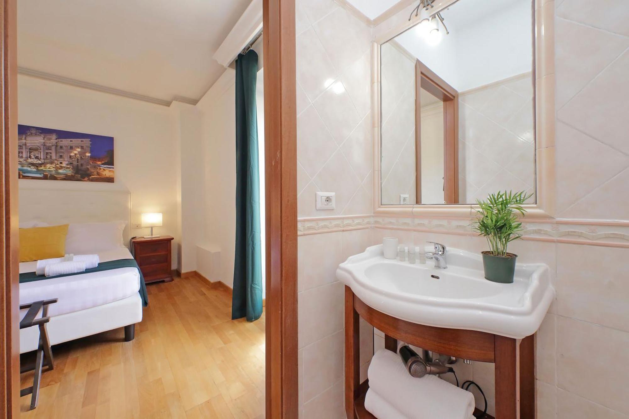 Romulus Rooms Екстериор снимка